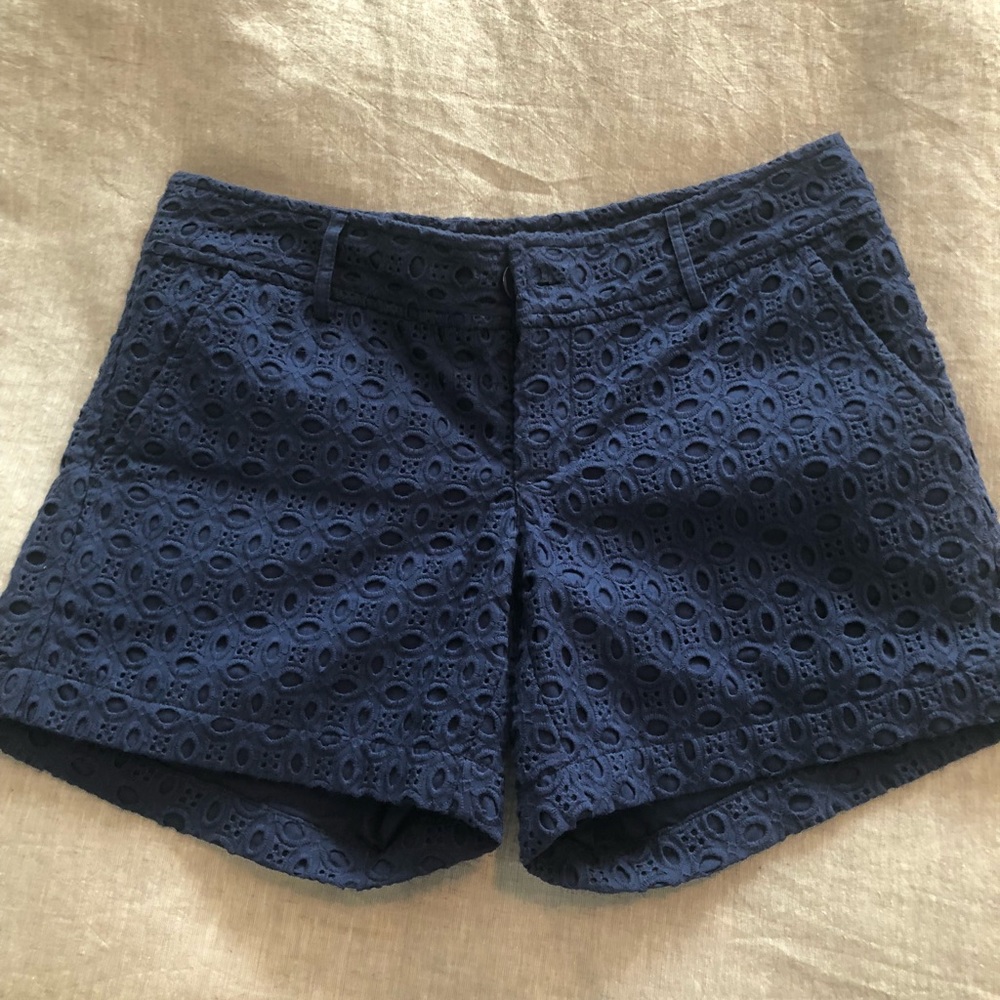 Jade navy shorts eyelet size 2
